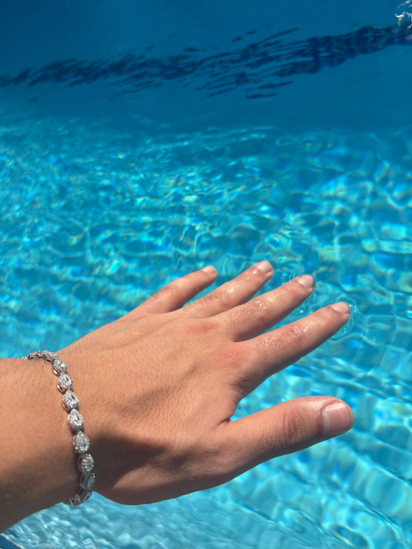 925 Silver Tear Rivière Bracelet
